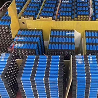 废弃锂电池回收_高价回收锂电池厂家_回收电瓶多少钱